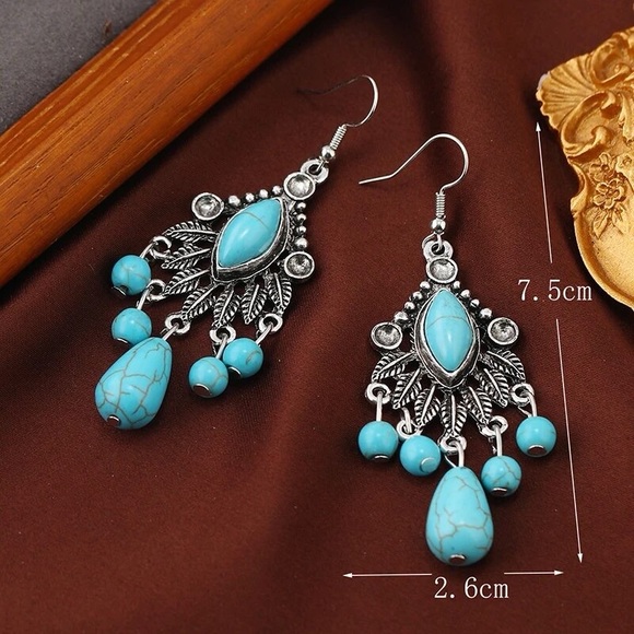 New turquoise silver beaded dangle chandelier earrings - Picture 2 of 3
